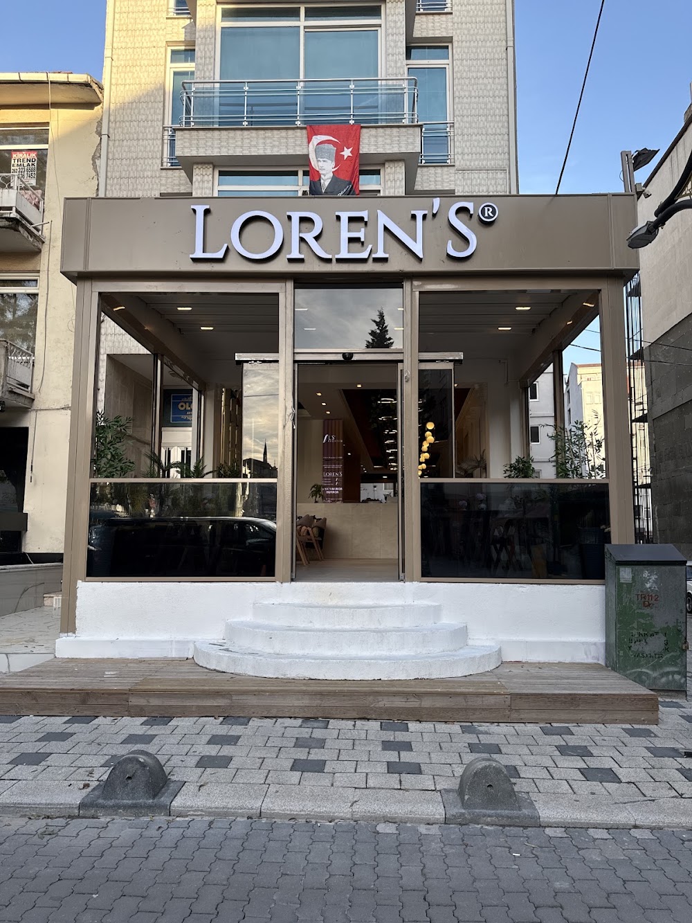 Loren'S